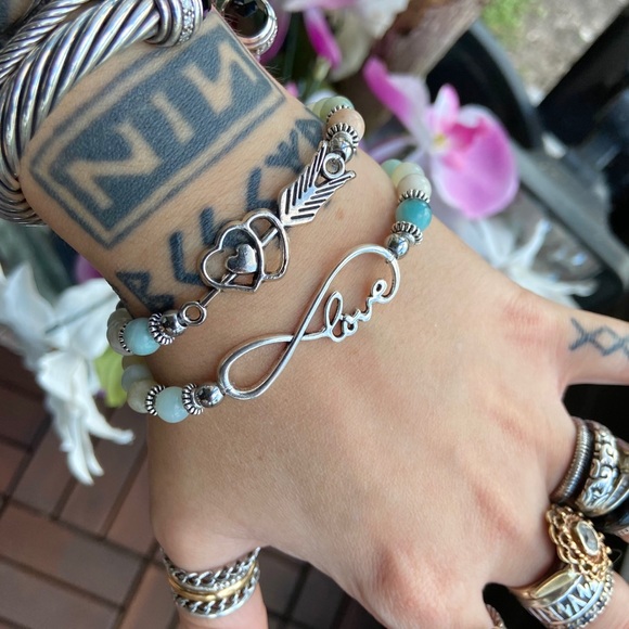 π΄β SALE ! red dot items are 2 for $25 . Bundle more than 3 and its $10 each π - Picture 7 of 16